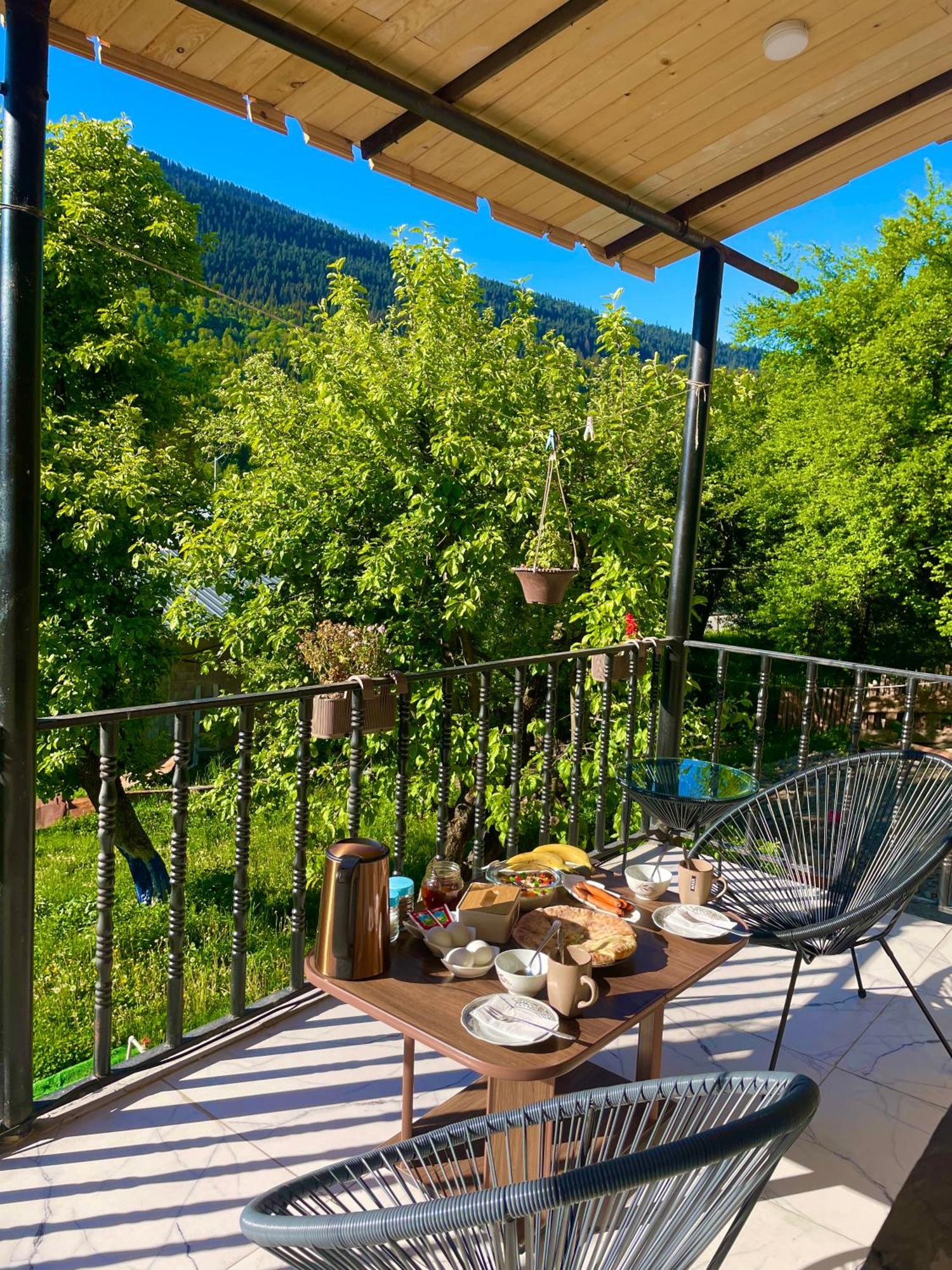 Mamuka Chartolani Guesthouse Mestia Dış mekan fotoğraf