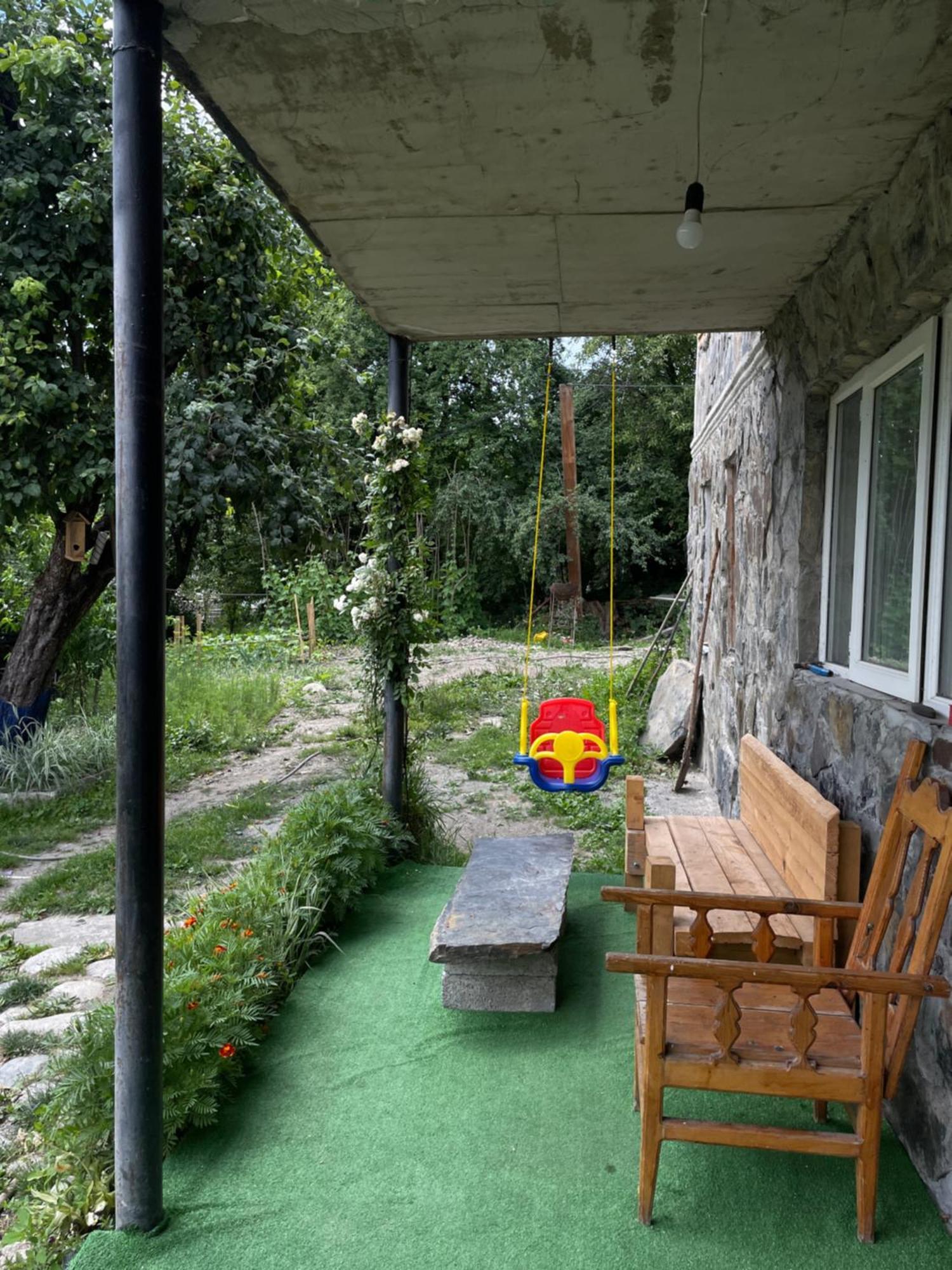 Mamuka Chartolani Guesthouse Mestia Dış mekan fotoğraf