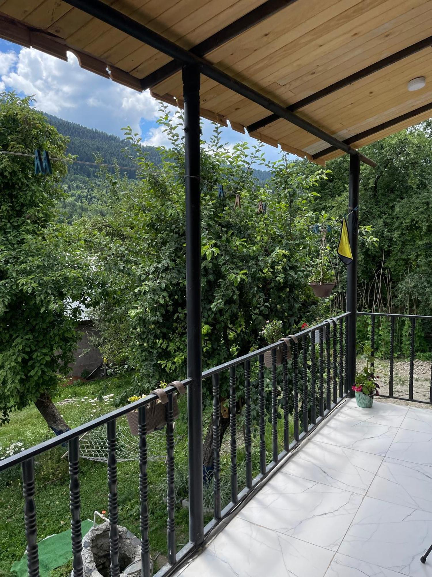 Mamuka Chartolani Guesthouse Mestia Dış mekan fotoğraf