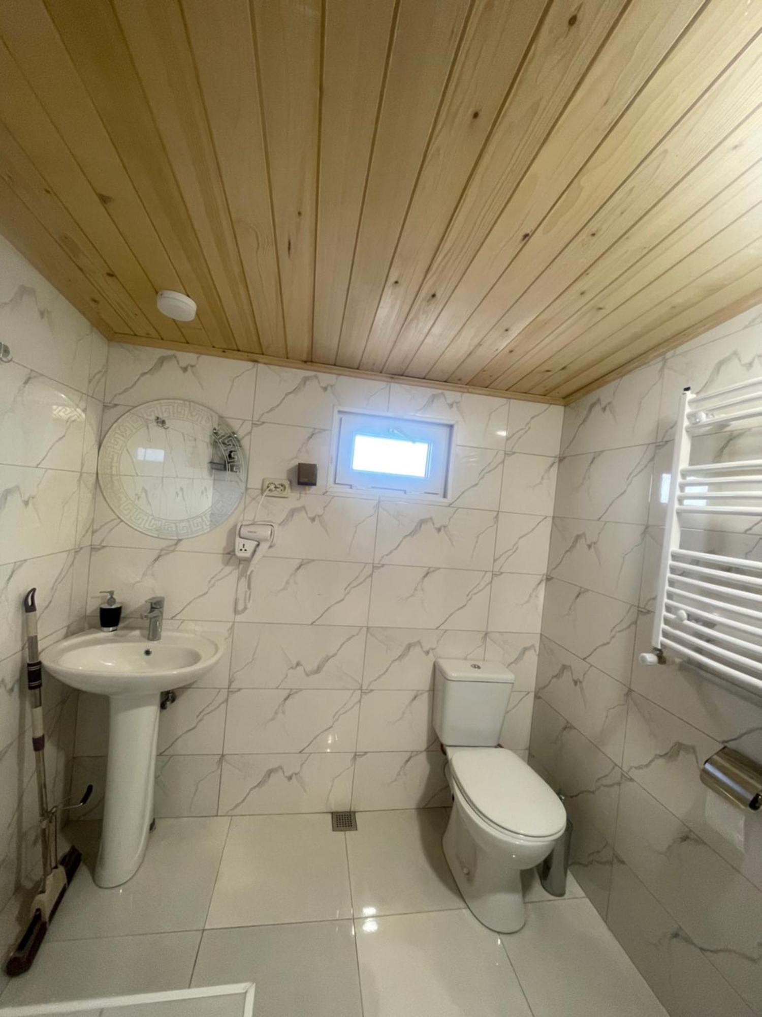 Mamuka Chartolani Guesthouse Mestia Dış mekan fotoğraf